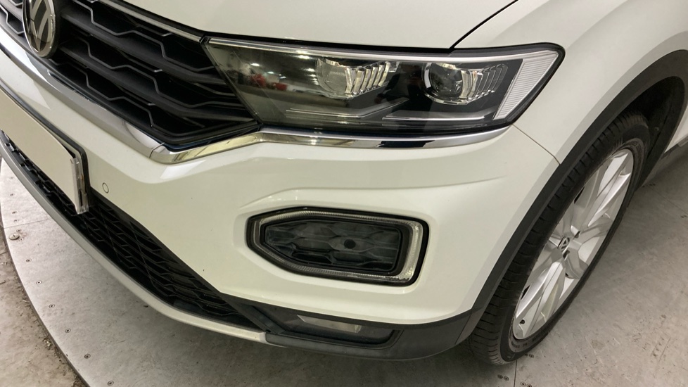 Volkswagen T-Roc 1.5 TSI EVO SEL 5dr Petrol Hatchback - Image 22