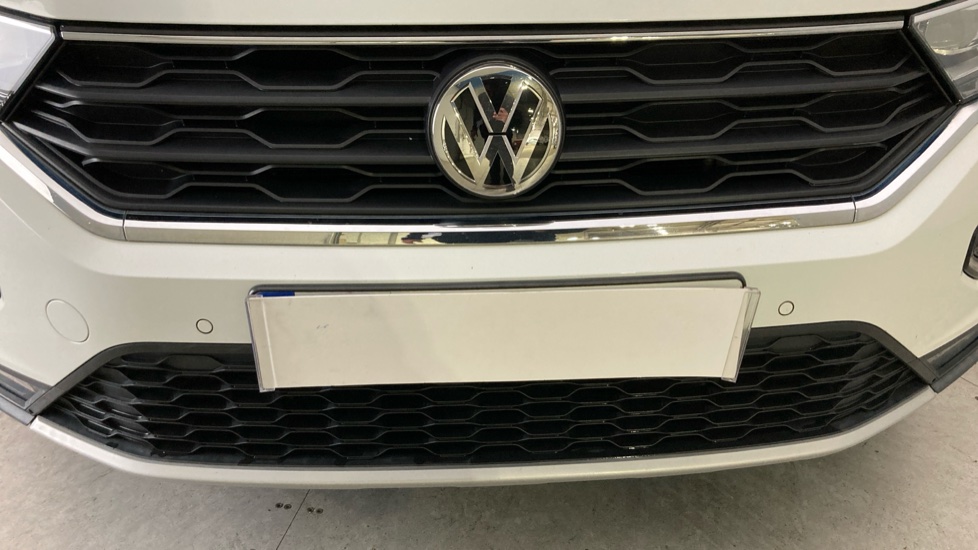 Volkswagen T-Roc 1.5 TSI EVO SEL 5dr Petrol Hatchback - Image 23