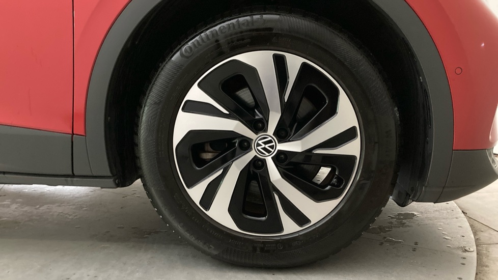 Volkswagen ID.4 109kW Life Pure 52kWh 5dr Auto [110kW Ch] Electric Estate - Image 5