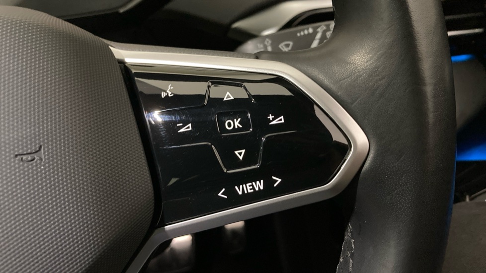 Volkswagen ID.4 109kW Life Pure 52kWh 5dr Auto [110kW Ch] Electric Estate - Image 18
