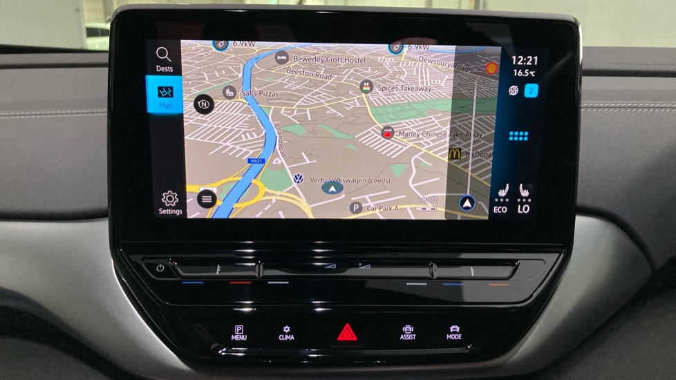 Volkswagen ID.4 109kW Life Pure 52kWh 5dr Auto [110kW Ch] Electric Estate - Image 33