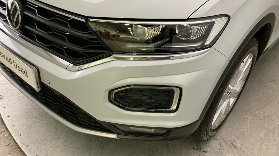 Volkswagen T-Roc 2.0 TDI SEL 5dr DSG Diesel Hatchback - Image 22
