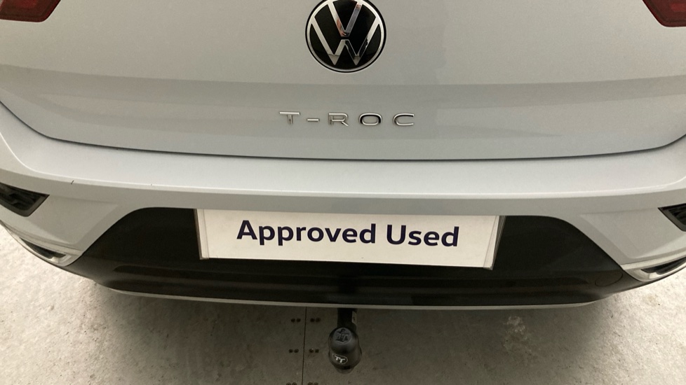 Volkswagen T-Roc 2.0 TDI SEL 5dr DSG Diesel Hatchback - Image 28