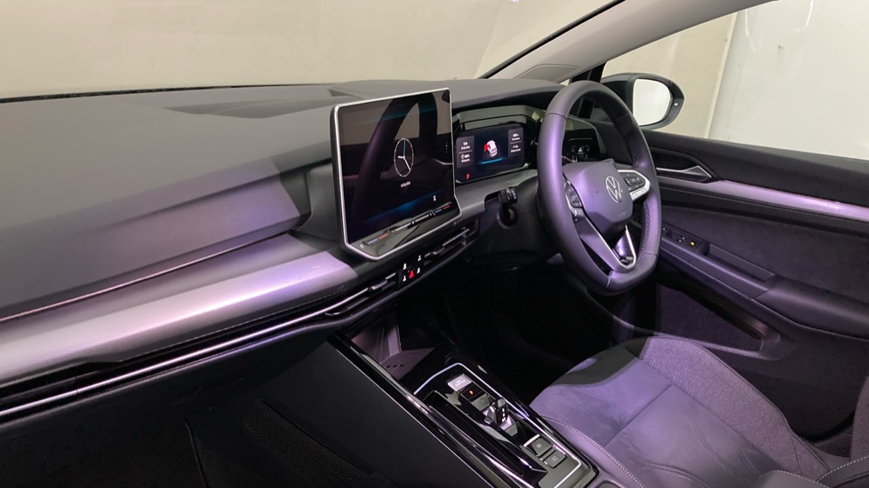Volkswagen Golf 1.5 TSI 204 Style eHybrid 5dr DSG Hatchback - Image 2