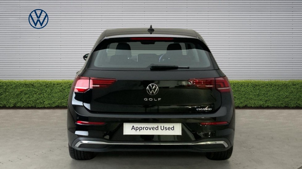 Volkswagen Golf 1.5 TSI 204 Style eHybrid 5dr DSG Hatchback - Image 8