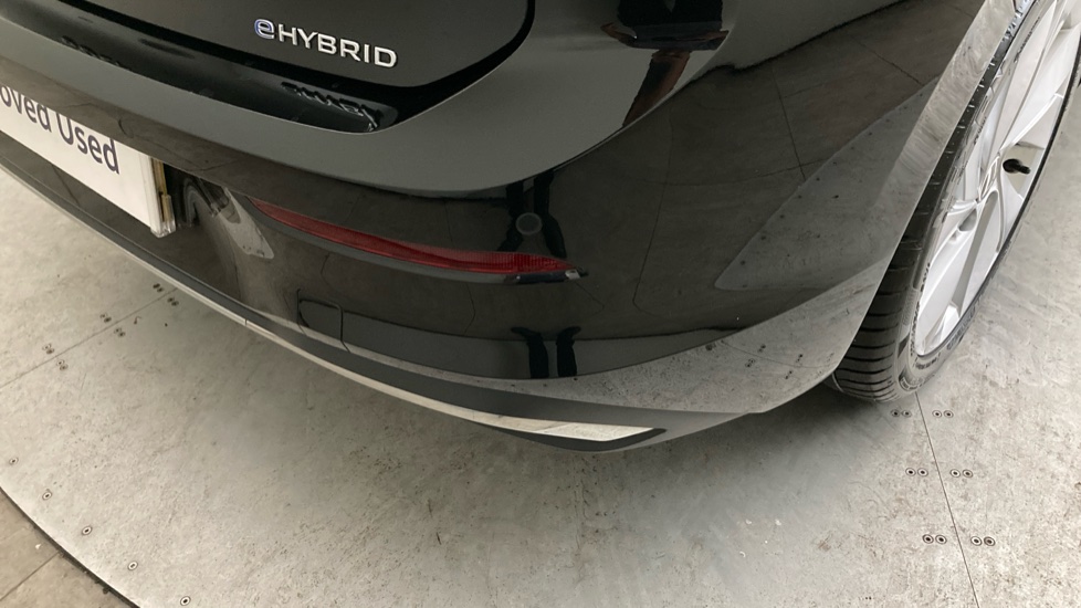 Volkswagen Golf 1.5 TSI 204 Style eHybrid 5dr DSG Hatchback - Image 38