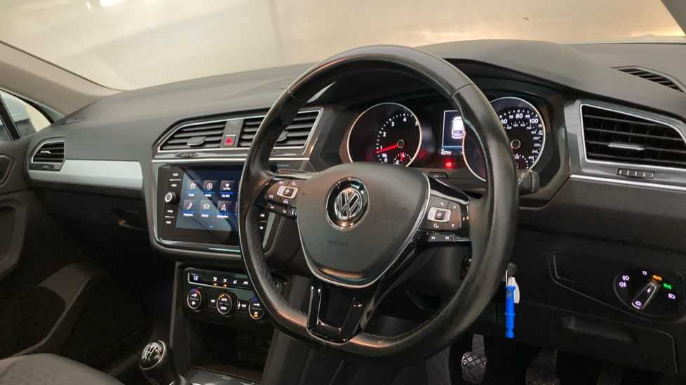 Volkswagen Tiguan 1.4 TSi 125 SE Nav 5dr Petrol Estate - Image 6