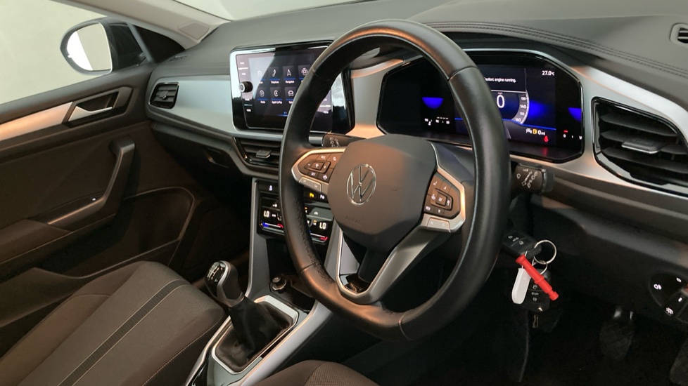 Volkswagen T-Roc 1.5 TSI Life 5dr Petrol Hatchback - Image 6