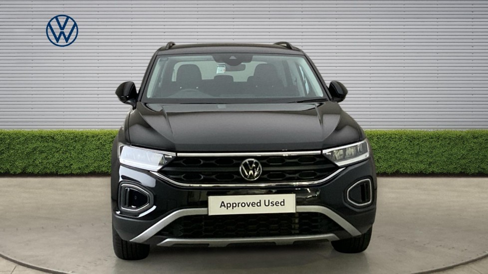 Volkswagen T-Roc 1.5 TSI Life 5dr Petrol Hatchback - Image 7