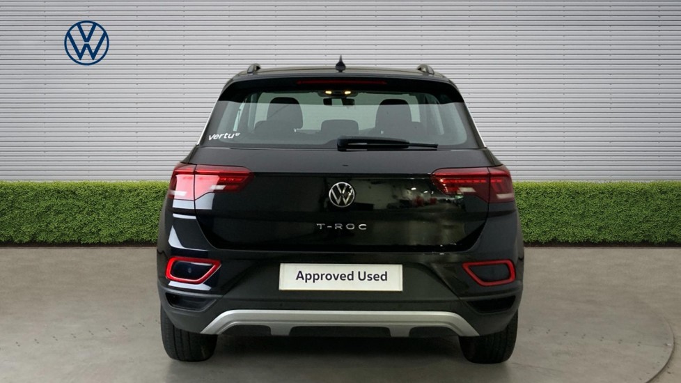 Volkswagen T-Roc 1.5 TSI Life 5dr Petrol Hatchback - Image 8
