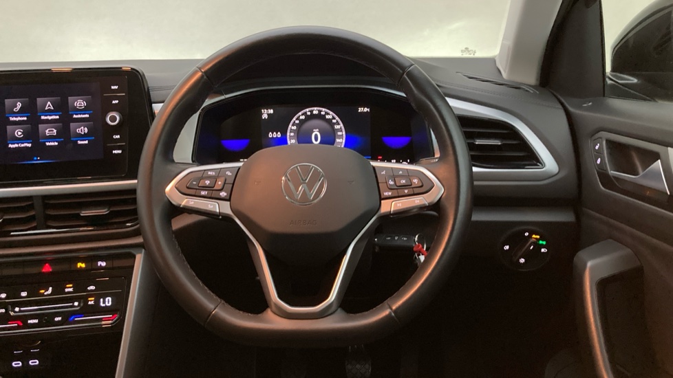 Volkswagen T-Roc 1.5 TSI Life 5dr Petrol Hatchback - Image 10