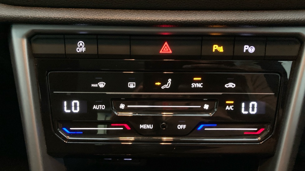 Volkswagen T-Roc 1.5 TSI Life 5dr Petrol Hatchback - Image 13