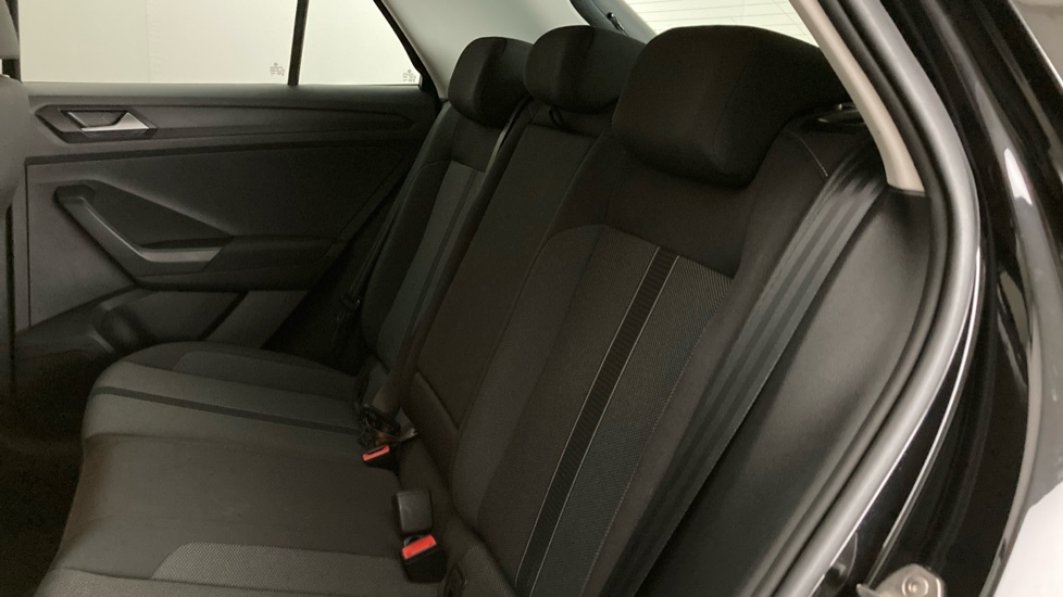 Volkswagen T-Roc 1.5 TSI Life 5dr Petrol Hatchback - Image 16