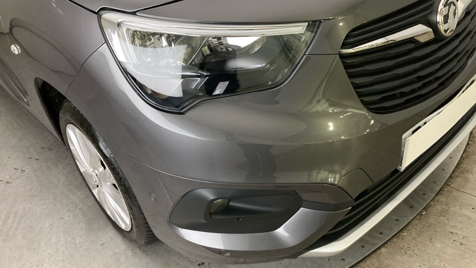 Vauxhall Combo Life 1.2 Turbo 130 Elite 5dr Auto [7 seat] Petrol Estate - Image 21