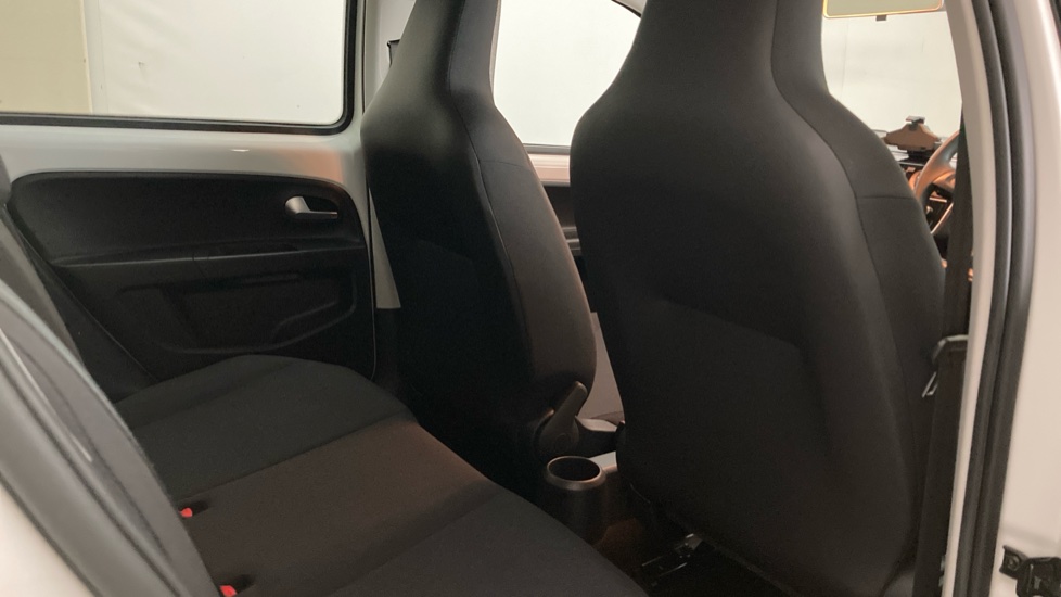 Volkswagen Up 1.0 Move Up Tech Edition 5dr [Start Stop] Petrol Hatchback - Image 28