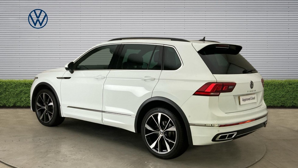 Volkswagen Tiguan 2.0 TDI R-Line 5dr DSG Diesel Estate - Image 3