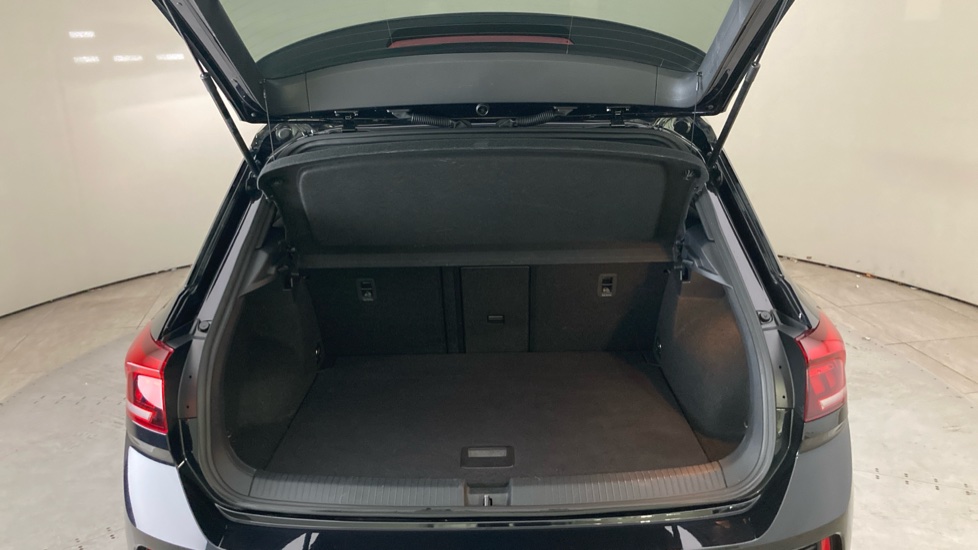 Volkswagen T-Roc 2.0 TSI 300 4MOTION R 5dr DSG Petrol Hatchback - Image 20