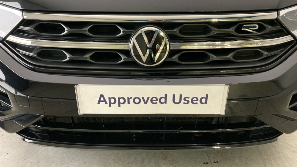 Volkswagen T-Roc 2.0 TSI 300 4MOTION R 5dr DSG Petrol Hatchback - Image 23