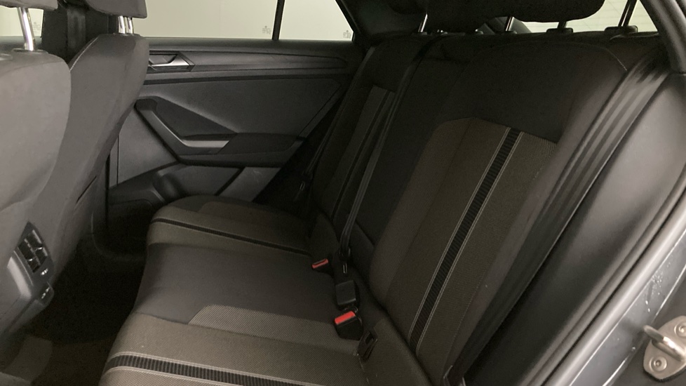 Volkswagen T-Roc 1.5 TSI EVO Black Edition 5dr DSG Petrol Hatchback - Image 16