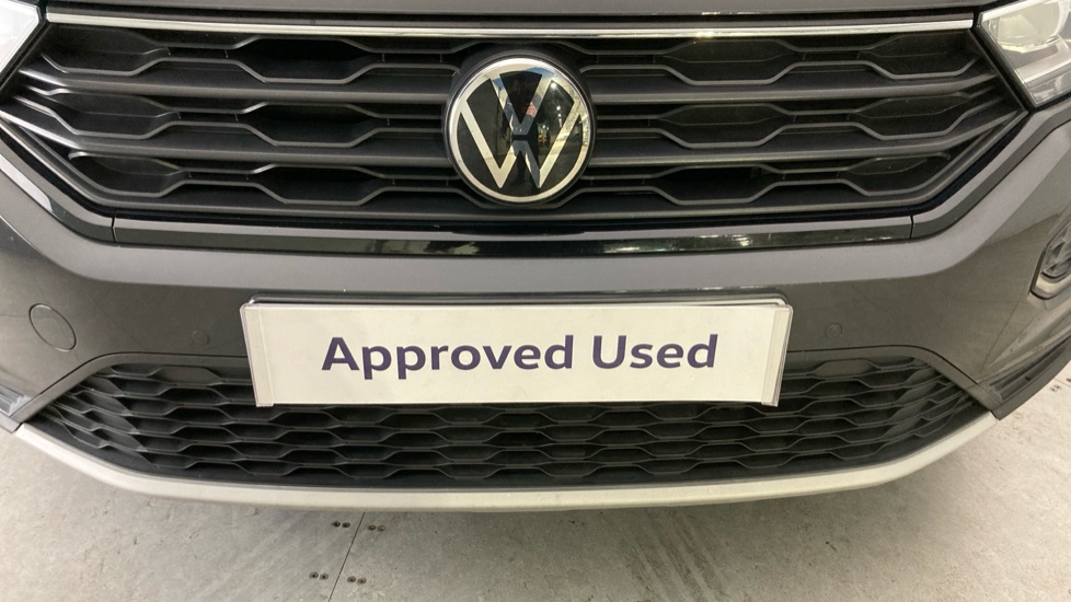 Volkswagen T-Roc 1.5 TSI EVO Black Edition 5dr DSG Petrol Hatchback - Image 23