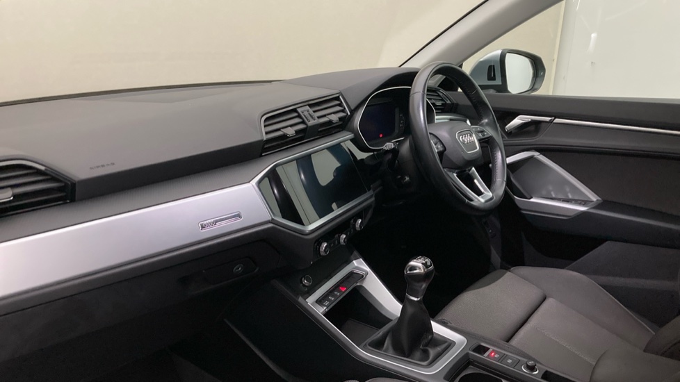 Audi Q3 35 TFSI Sport 5dr Petrol Estate - Image 2