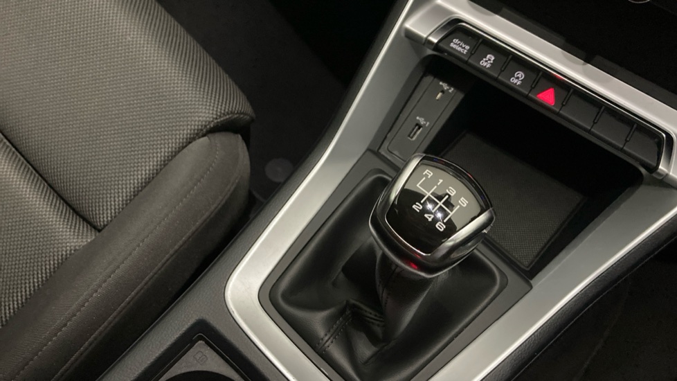 Audi Q3 35 TFSI Sport 5dr Petrol Estate - Image 14
