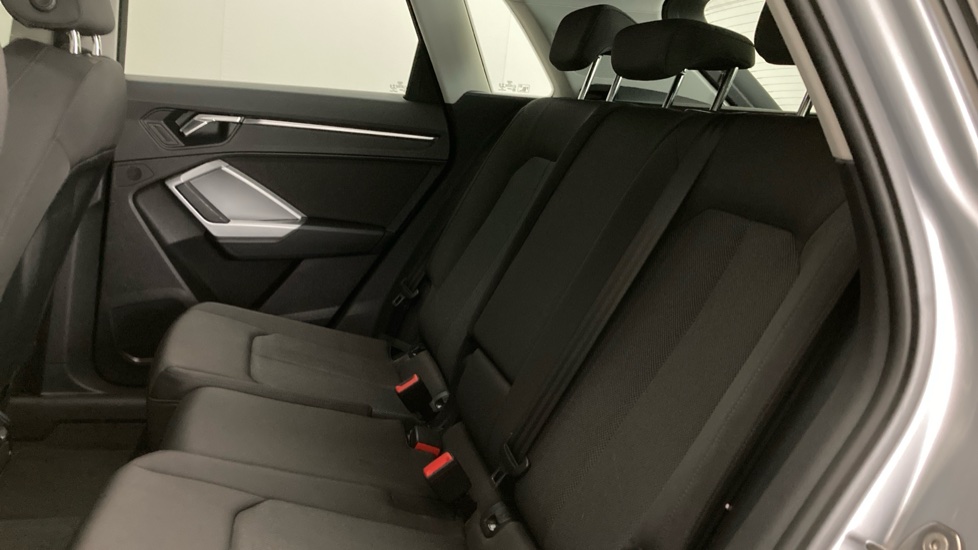 Audi Q3 35 TFSI Sport 5dr Petrol Estate - Image 16