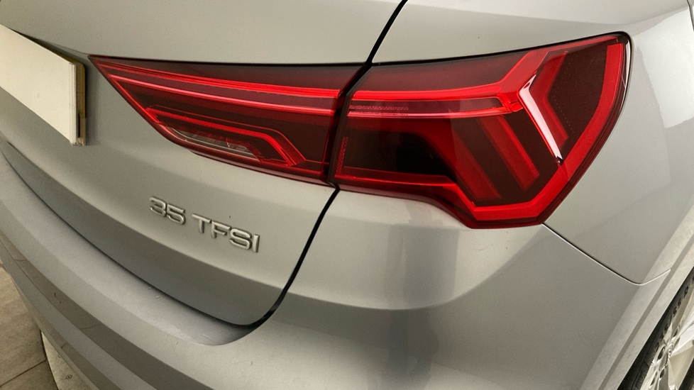 Audi Q3 35 TFSI Sport 5dr Petrol Estate - Image 25