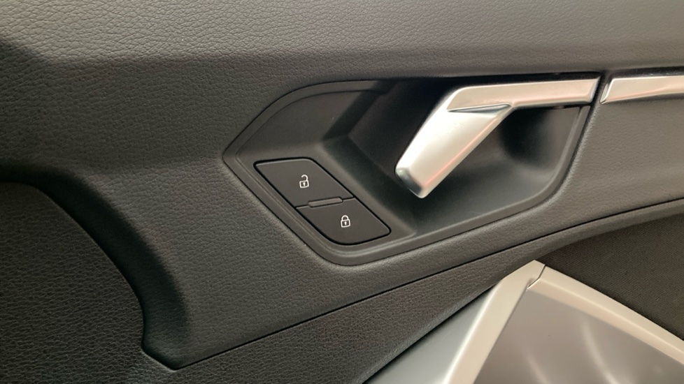 Audi Q3 35 TFSI Sport 5dr Petrol Estate - Image 39