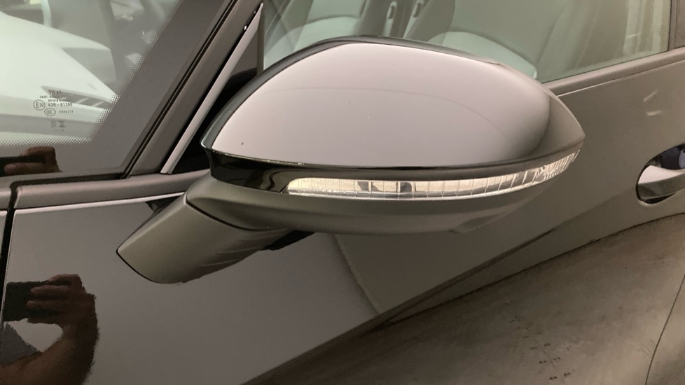 Volkswagen ID.3 150kW Pro S Launch Edition 4 77kWh 5dr Auto Electric Hatchback - Image 40