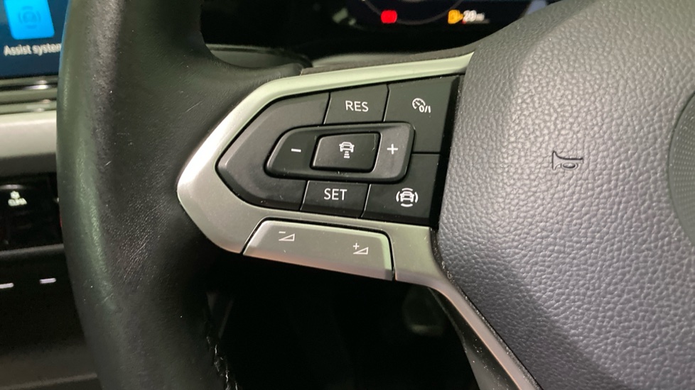 Volkswagen Golf 1.5 TSI 150 Life 5dr Petrol Hatchback - Image 17