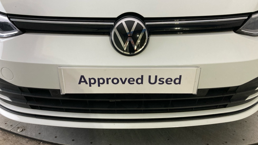 Volkswagen Golf 1.5 TSI 150 Life 5dr Petrol Hatchback - Image 23
