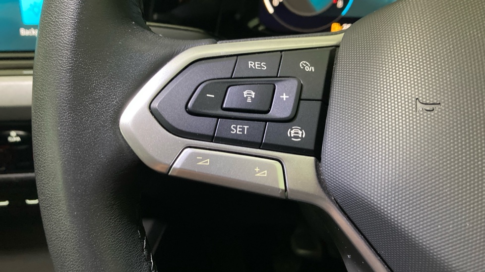 Volkswagen Golf 1.5 TSI 150 Life 5dr Petrol Hatchback - Image 17