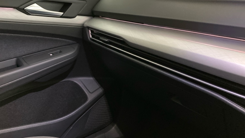 Volkswagen Golf 1.5 TSI 150 Life 5dr Petrol Hatchback - Image 31