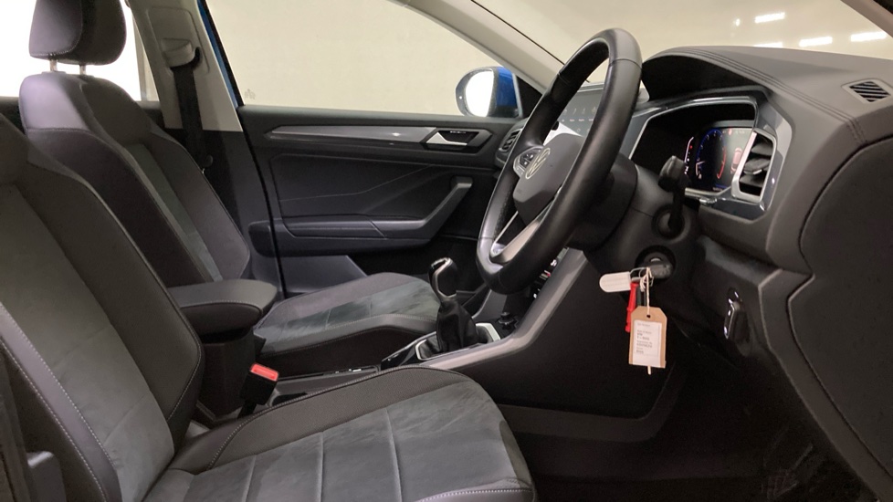 Volkswagen T-Roc 1.5 TSI Style 5dr Petrol Hatchback - Image 15
