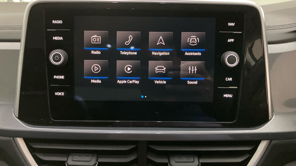 Volkswagen T-Roc 1.5 TSI Style 5dr Petrol Hatchback - Image 34