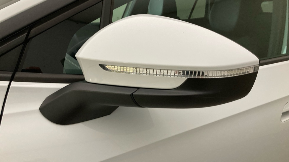 Volkswagen ID.4 210kW Match Pro 77kWh 5dr Auto Electric Estate - Image 30