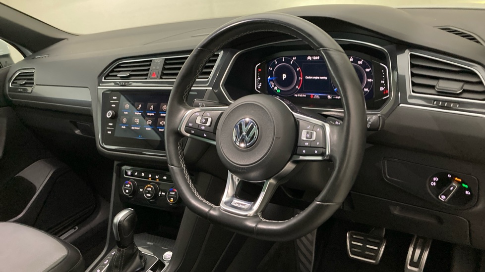 Volkswagen Tiguan Allspace 1.5 TSI EVO R-Line Tech 5dr DSG Petrol Estate - Image 6