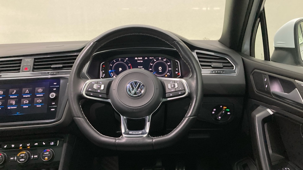 Volkswagen Tiguan Allspace 1.5 TSI EVO R-Line Tech 5dr DSG Petrol Estate - Image 10