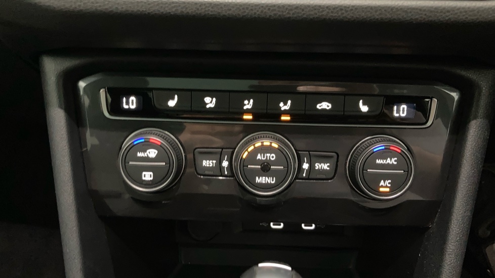 Volkswagen Tiguan Allspace 1.5 TSI EVO R-Line Tech 5dr DSG Petrol Estate - Image 13