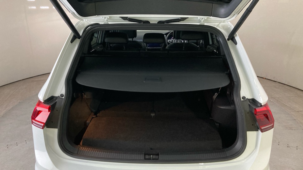 Volkswagen Tiguan Allspace 1.5 TSI EVO R-Line Tech 5dr DSG Petrol Estate - Image 20