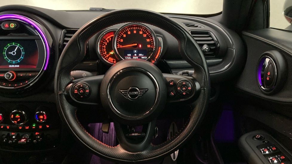 MINI Clubman 2.0 Cooper S Sport 6dr Petrol Estate - Image 10
