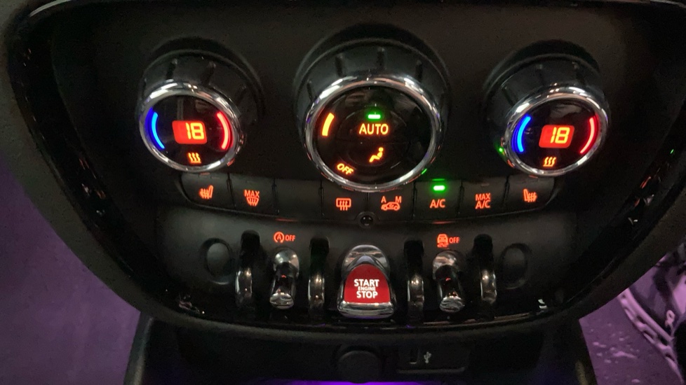 MINI Clubman 2.0 Cooper S Sport 6dr Petrol Estate - Image 13