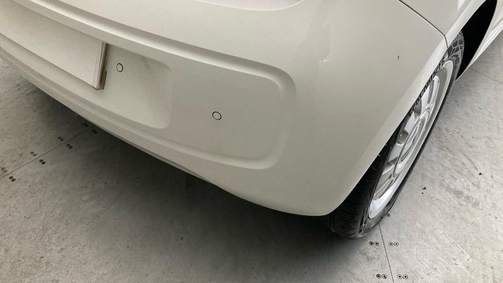 Volkswagen Up 1.0 Move Up 3dr Petrol Hatchback - Image 27