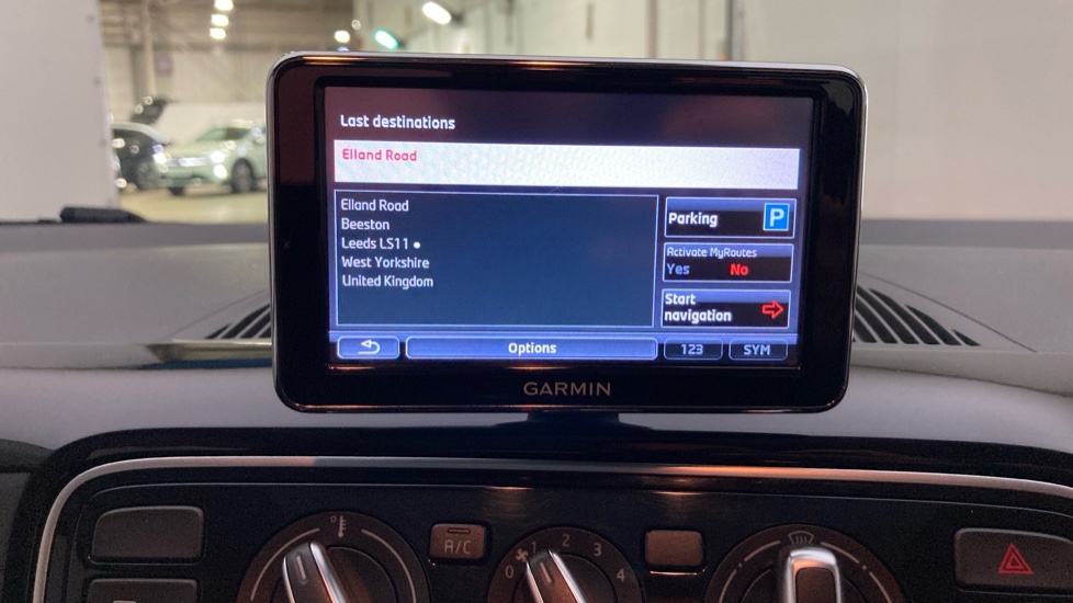 Volkswagen Up 1.0 Move Up 3dr Petrol Hatchback - Image 32