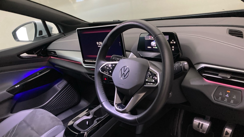 Volkswagen ID.4 210kW Match Pro 77kWh 5dr Auto Electric Estate - Image 6