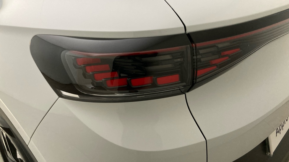 Volkswagen ID.4 210kW Match Pro 77kWh 5dr Auto Electric Estate - Image 24