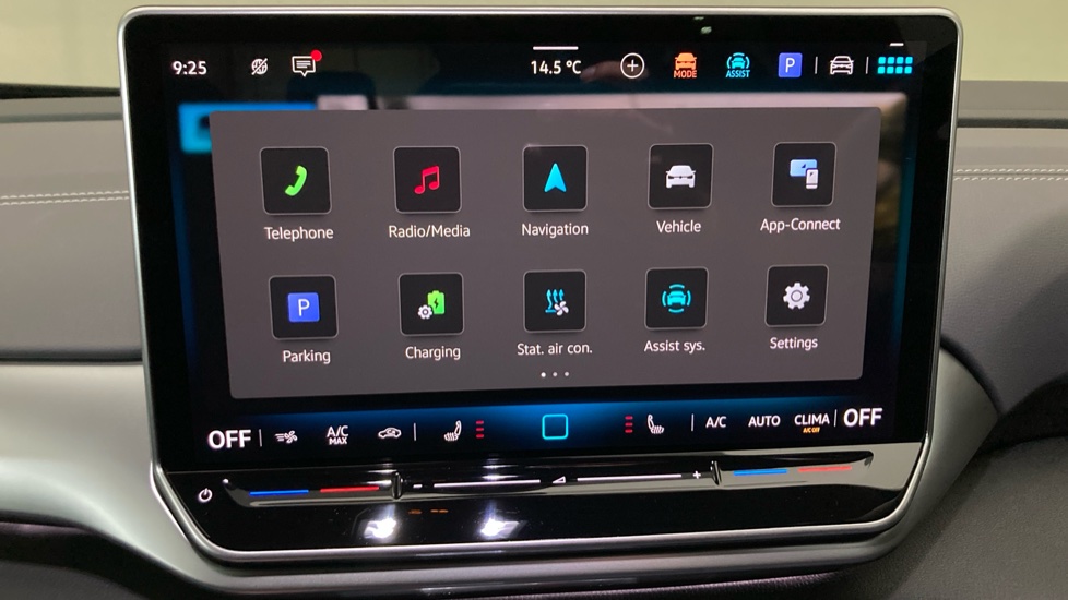 Volkswagen ID.4 210kW Match Pro 77kWh 5dr Auto Electric Estate - Image 12