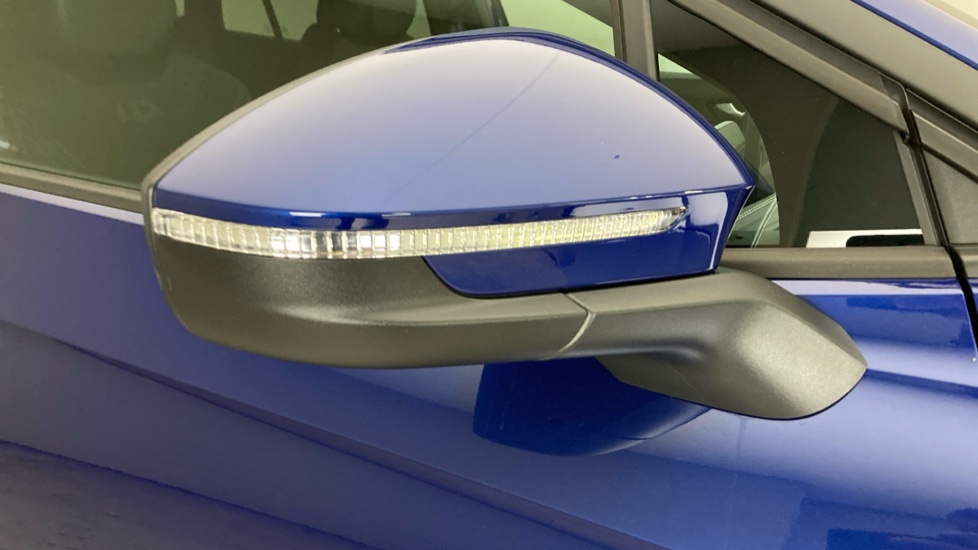 Volkswagen ID.4 210kW Match Pro 77kWh 5dr Auto Electric Estate - Image 29