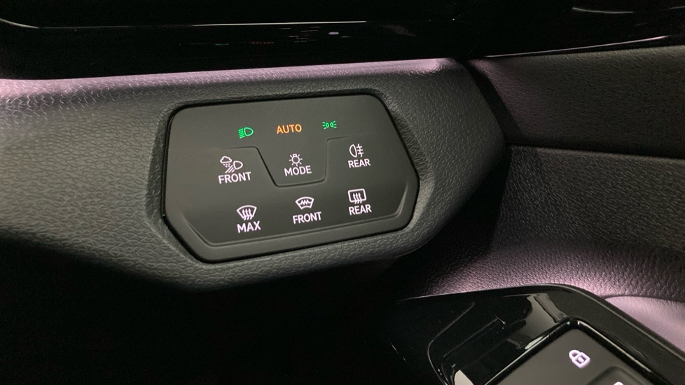 Volkswagen ID.4 210kW Match Pro 77kWh 5dr Auto Electric Estate - Image 40